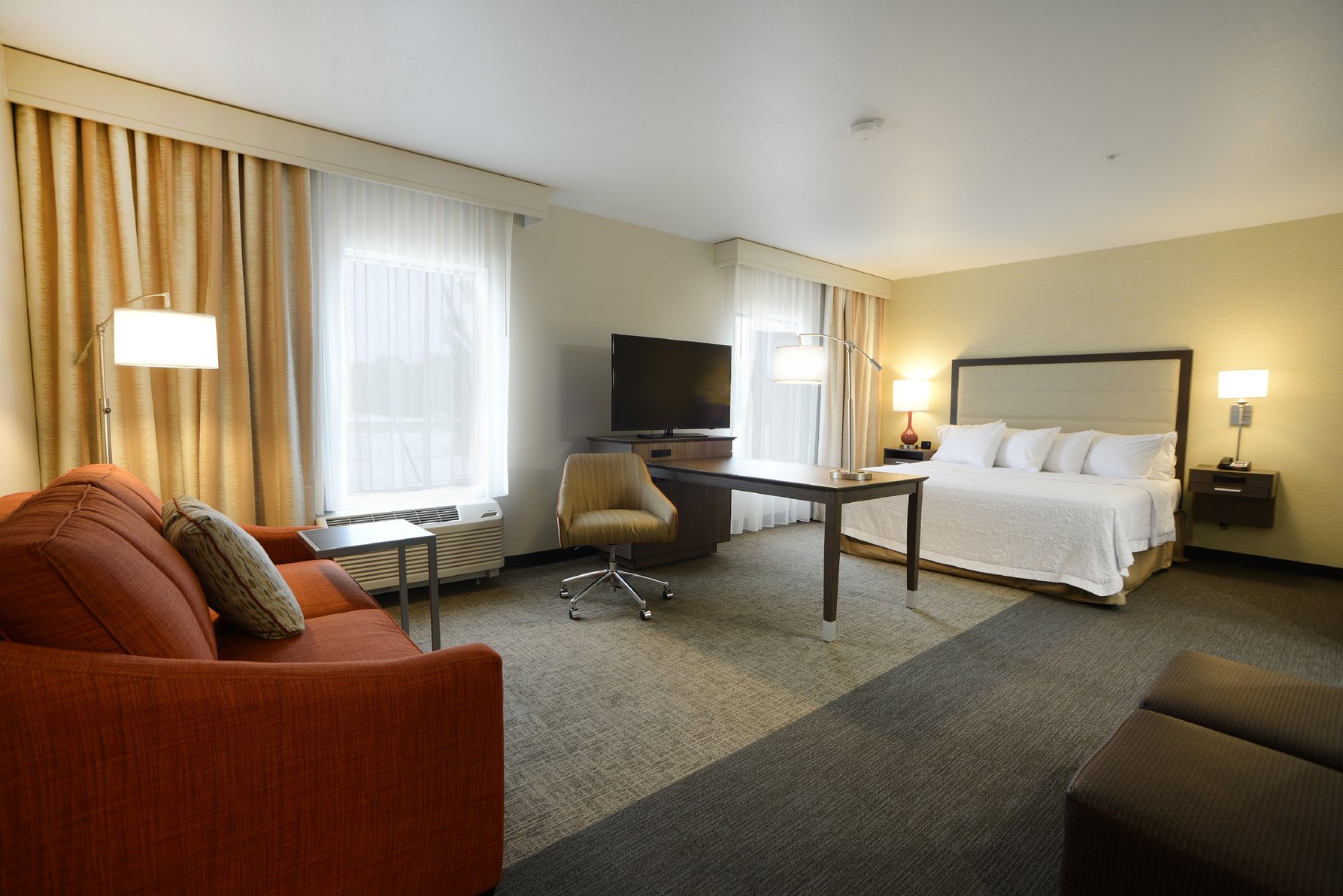 Hampton Inn & Suites by Hilton Ponca City Room Type - 1KN MOB HEA ACC RIS STU NS