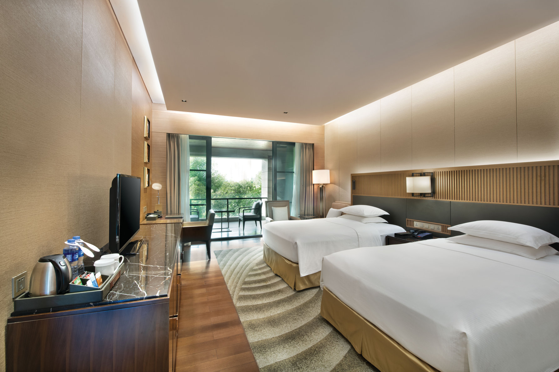 Hilton Wuhan Optics Valley Room Type - TWIN GUEST ROOM GARDENVIEW