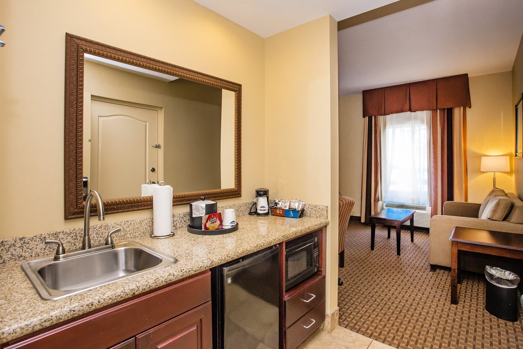 Hampton Inn & Suites Sevierville at Stadium Drive Room Type - 1KN HEARING ACC STE NOSMOK