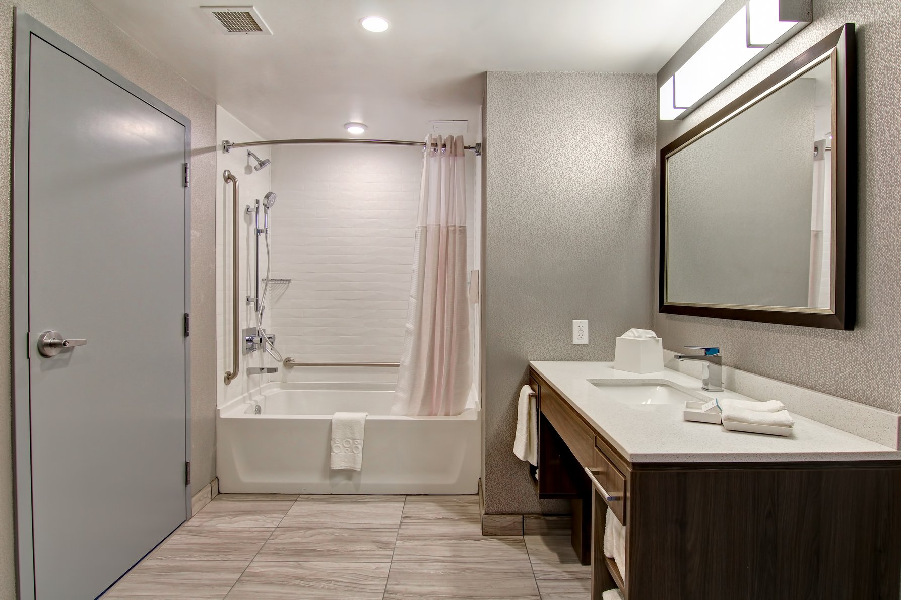 Home2 Suites by Hilton Edmonton South Room Type - 1 KING 1BDRM SUITE NONSMOK