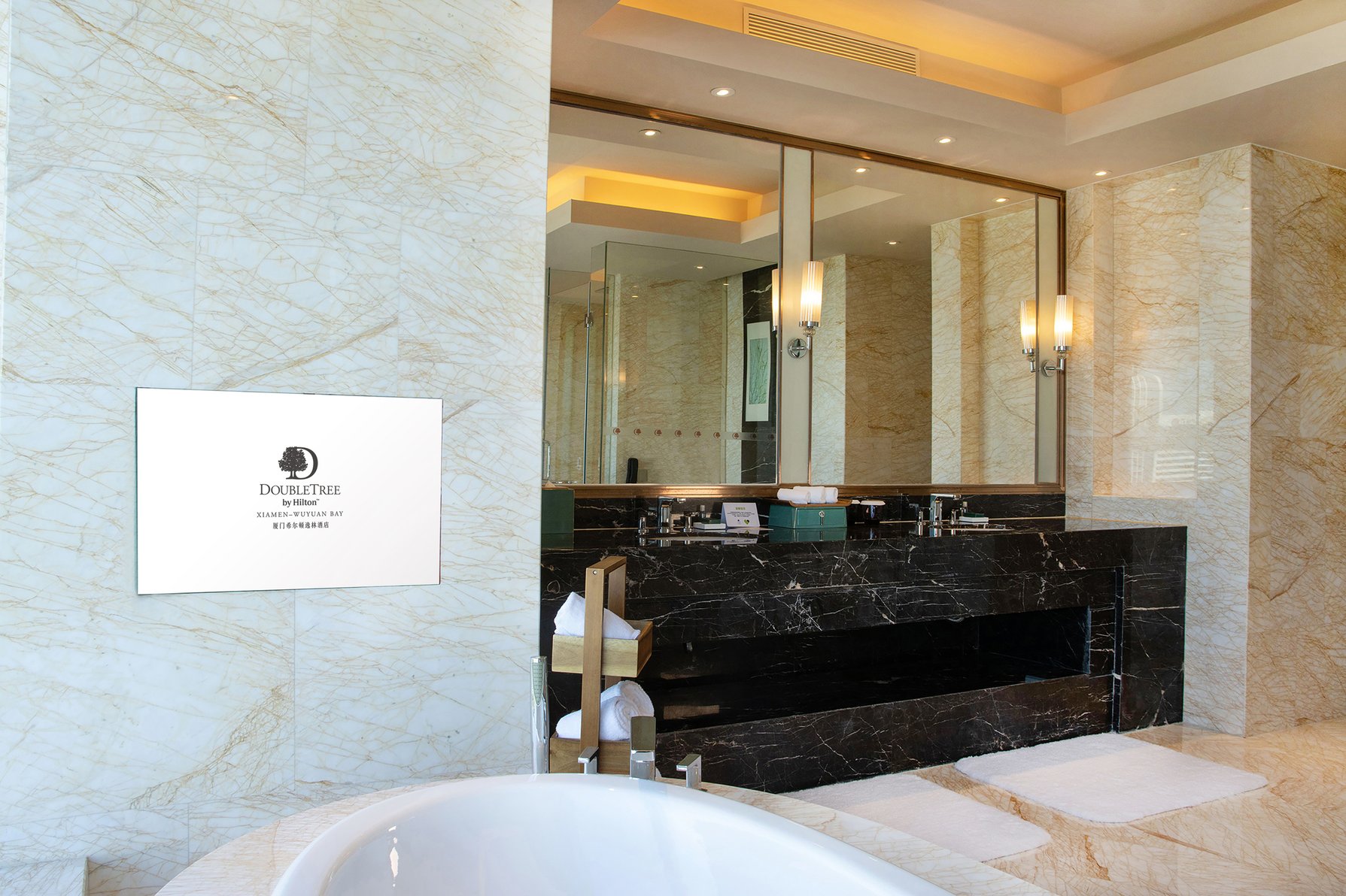 DoubleTree by Hilton Hotel Xiamen - Wuyuan Bay Room Type - PRESIDENTIAL SUITE