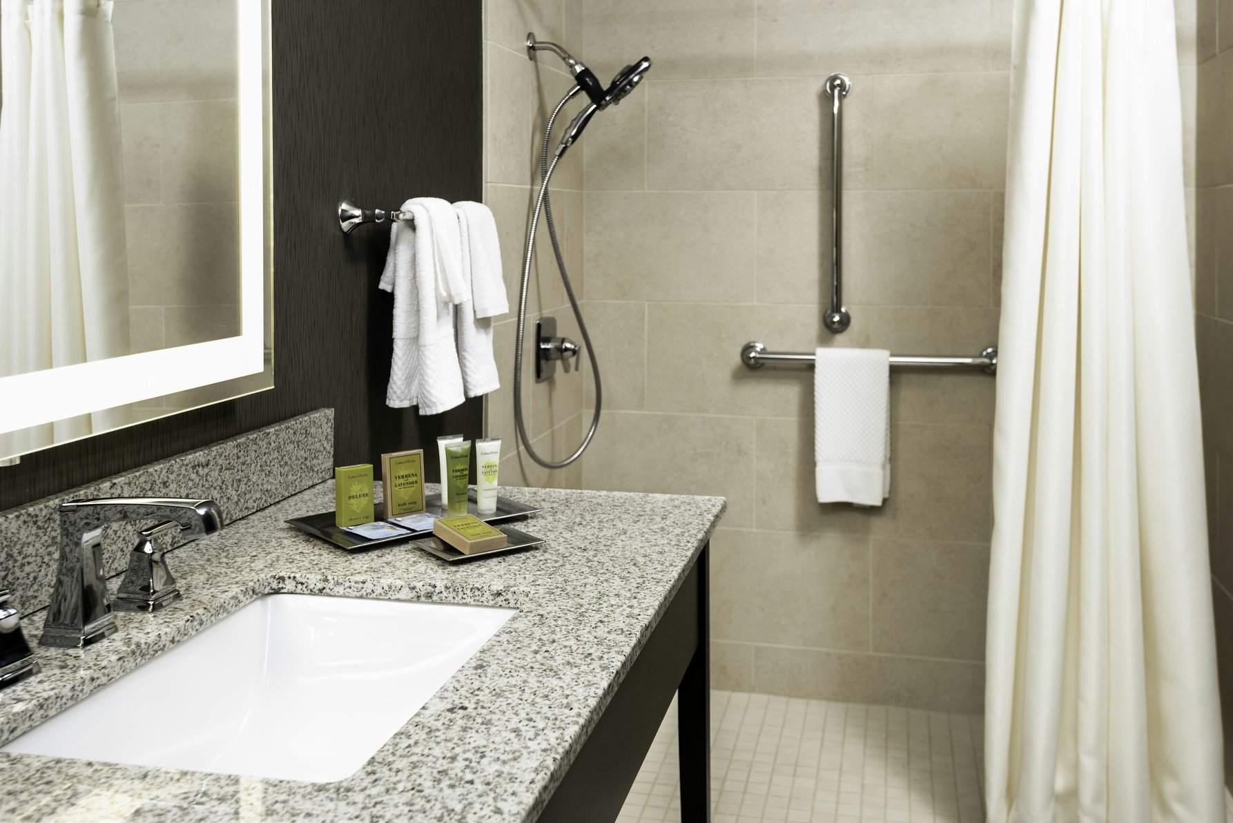 El Conquistador Tucson, A Hilton Resort Room Type - 1 KING MOB ACC W  RI SHWR