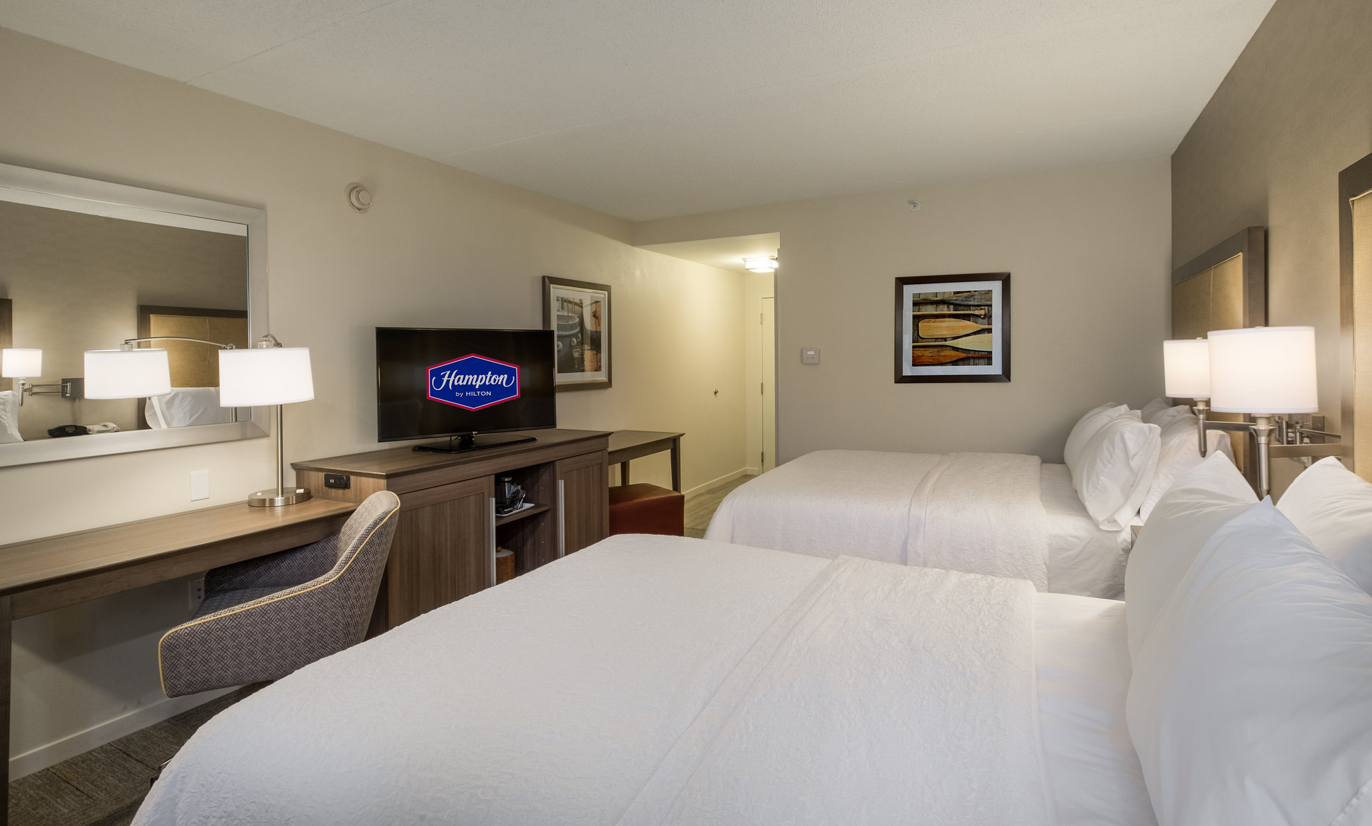 Hampton Inn by Hilton Waterville Room Type - 2QN MOB HEARING ACC TUB NS