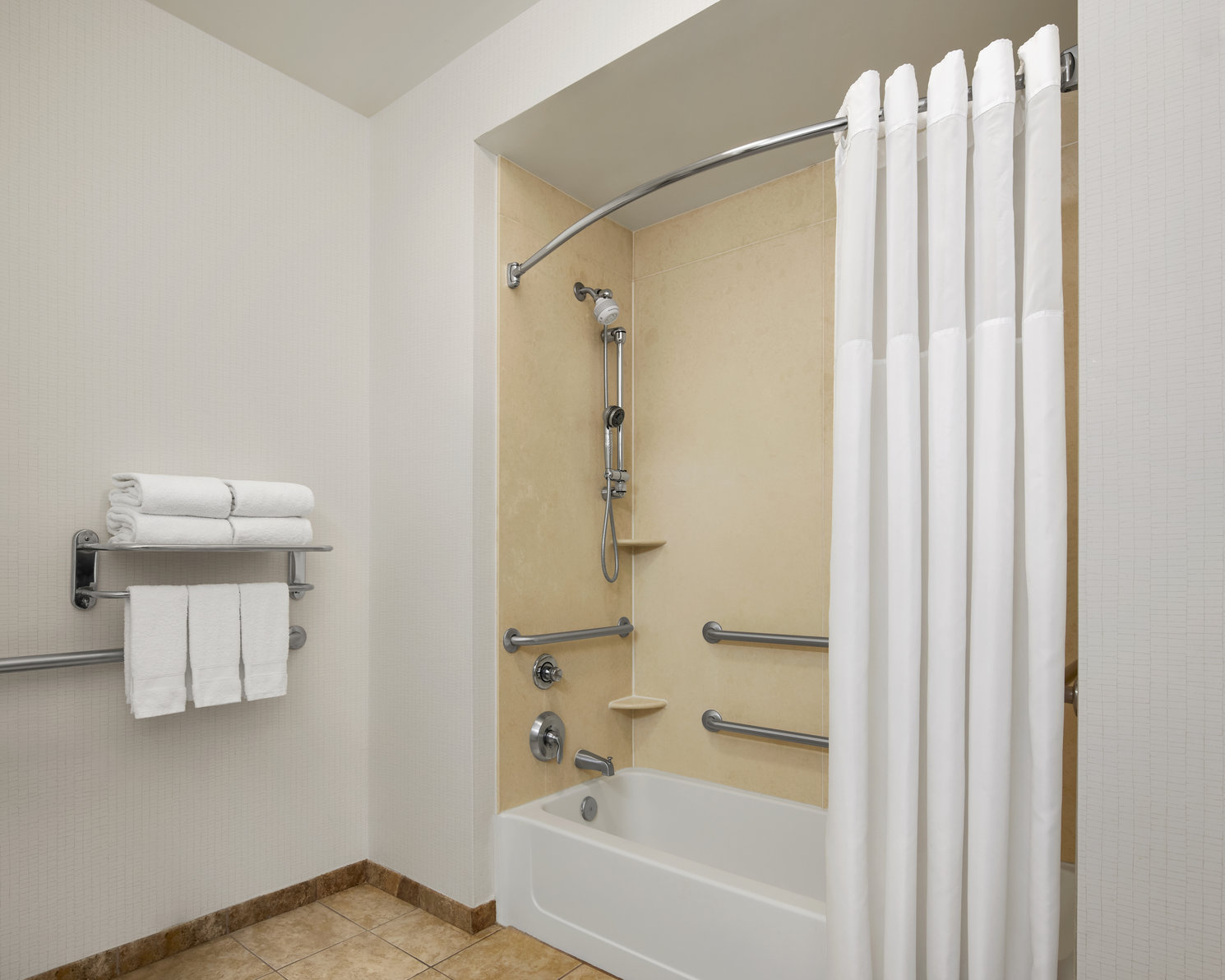 Hampton Inn & Suites Tulsa South Bixby Room Type - 1 KNG ACCESSIBLE TUB NS