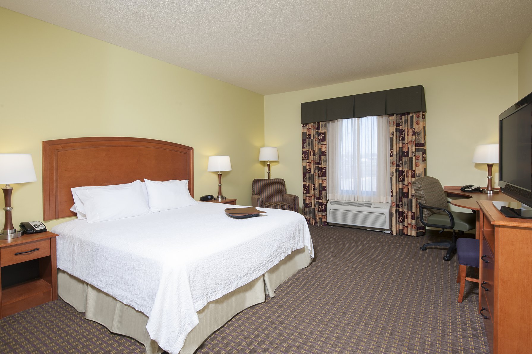 Hampton Inn by Hilton MACOMB Room Type - 1KG MOB HEA ACC TUB STE NS