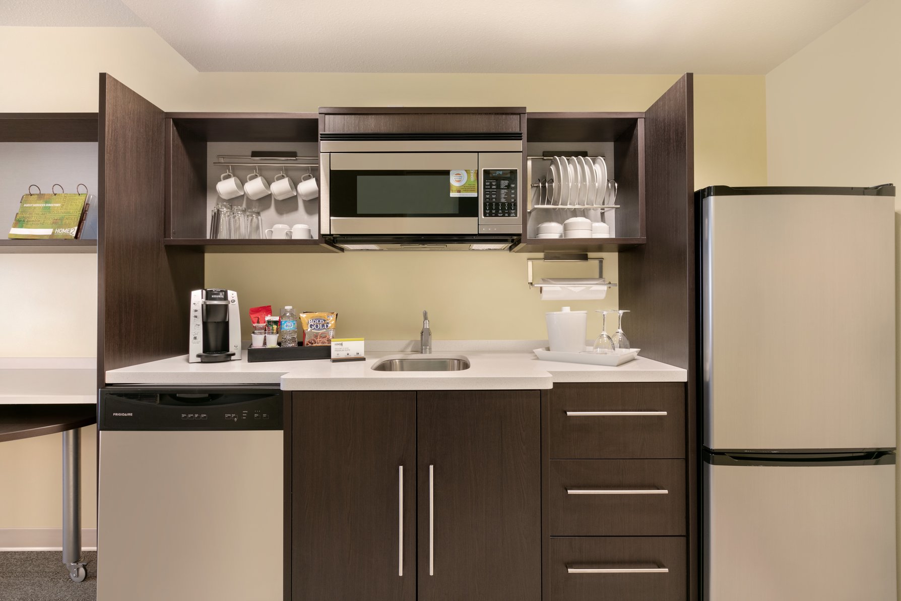 Home2 Suites by Hilton Fort St. John Room Type - 1QN HEAR ACC PREM ST NOSMK