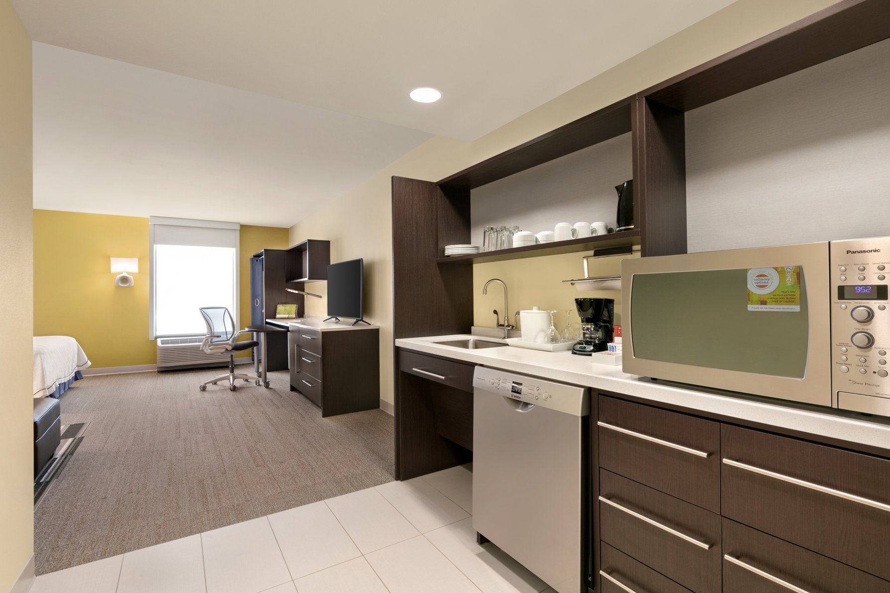 Home2 Suites by Hilton Fort St. John Room Type - 1QN MOB ACC TUB STU NOSMOK