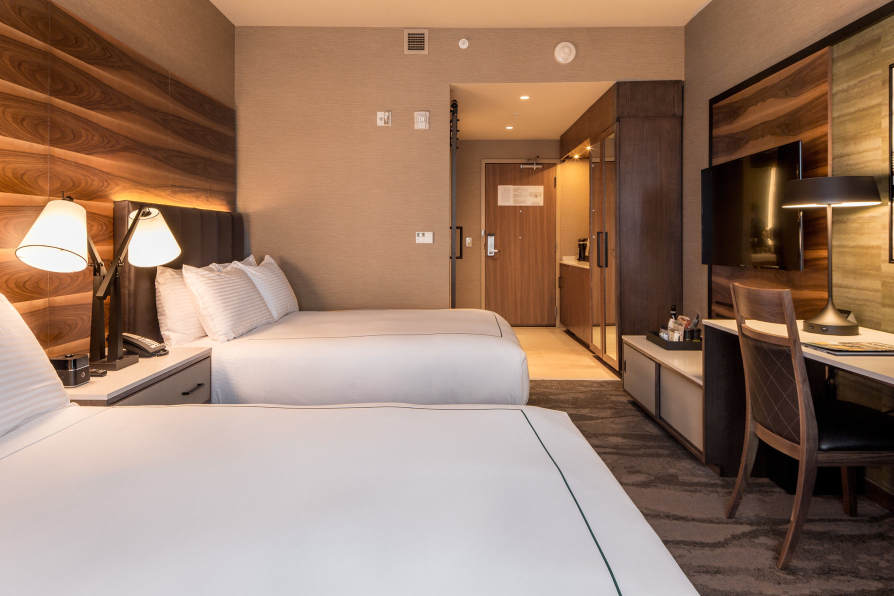 The Porter Portland, Curio Collection by Hilton Room Type - 2QNS ACCESS ROOM W BATHTUB