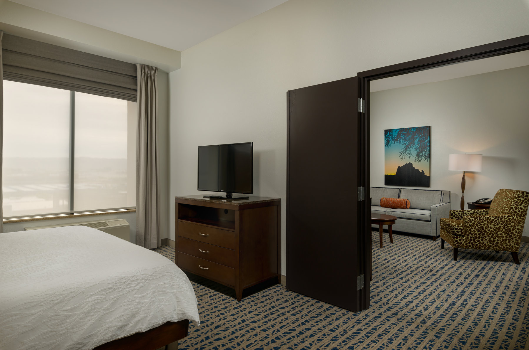 Hilton Garden Inn Phoenix Airport North Room Type - 1KNG ACC 1BDRM 3X3SHW