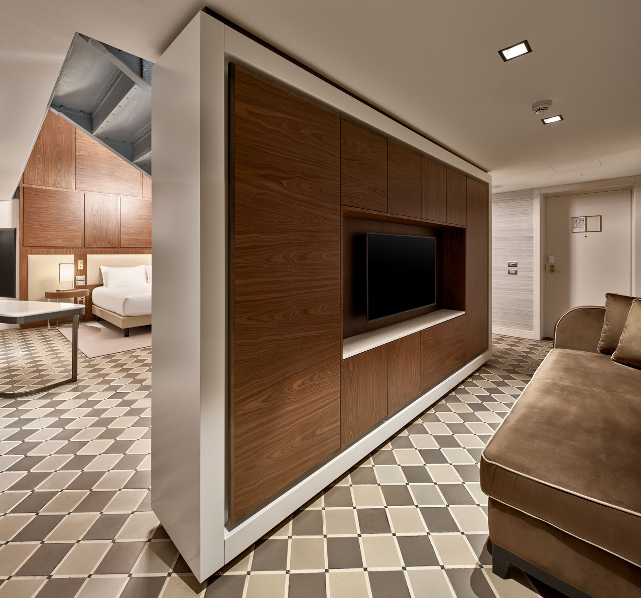 DoubleTree by Hilton Trieste Room Type - KING HISTORICAL JUNIOR STE
