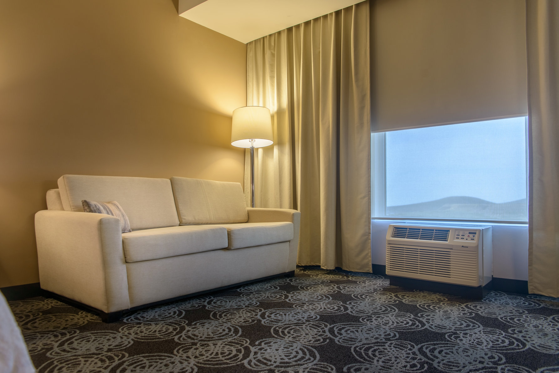 Hampton Inn by Hilton - Zacatecas, Mexico Room Type - 1KN STDO MIC FRIDG WTBR NS