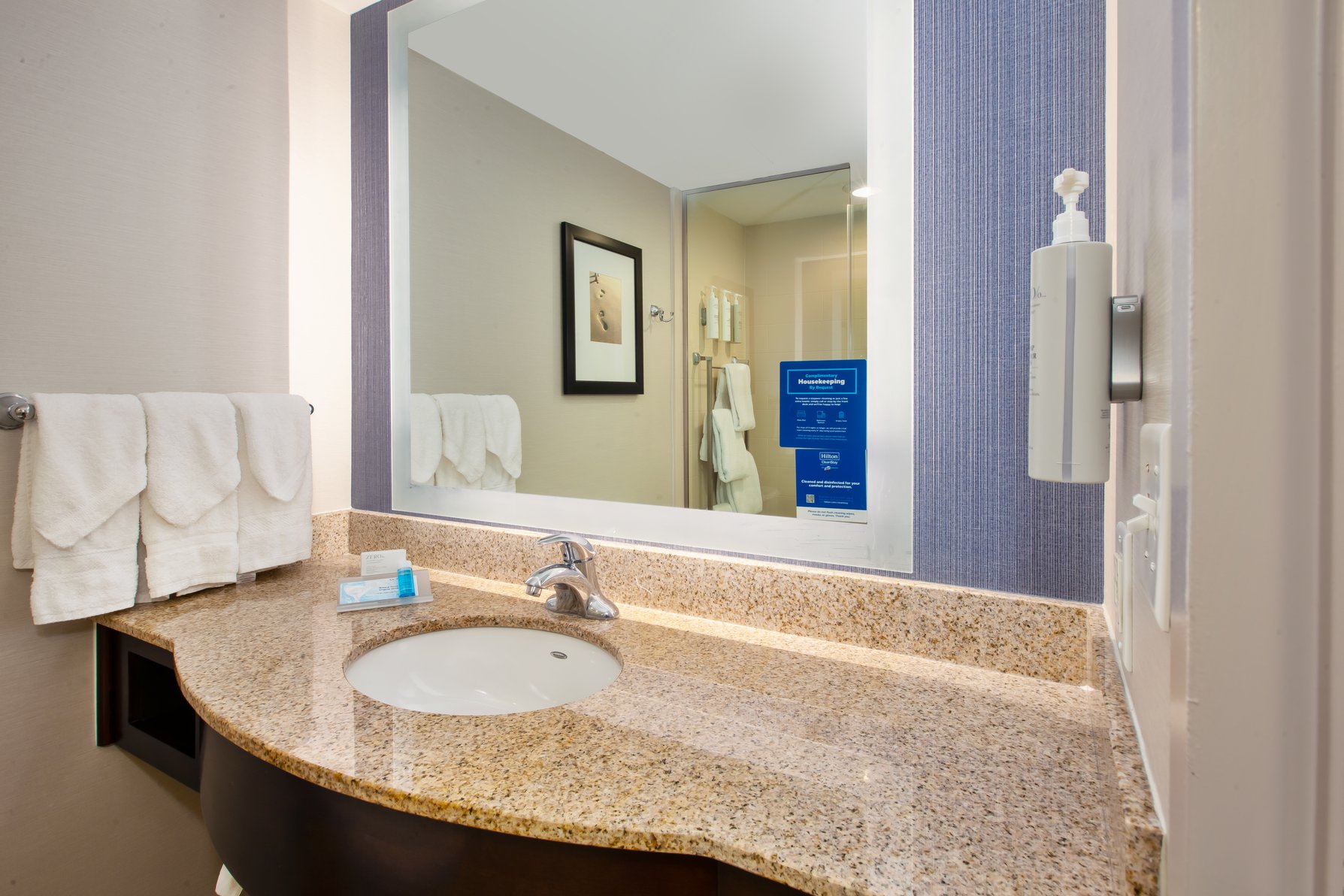 Hilton Garden Inn Virginia Beach Oceanfront Room Type - 1 KING HEAR ACC OCEANFRONT