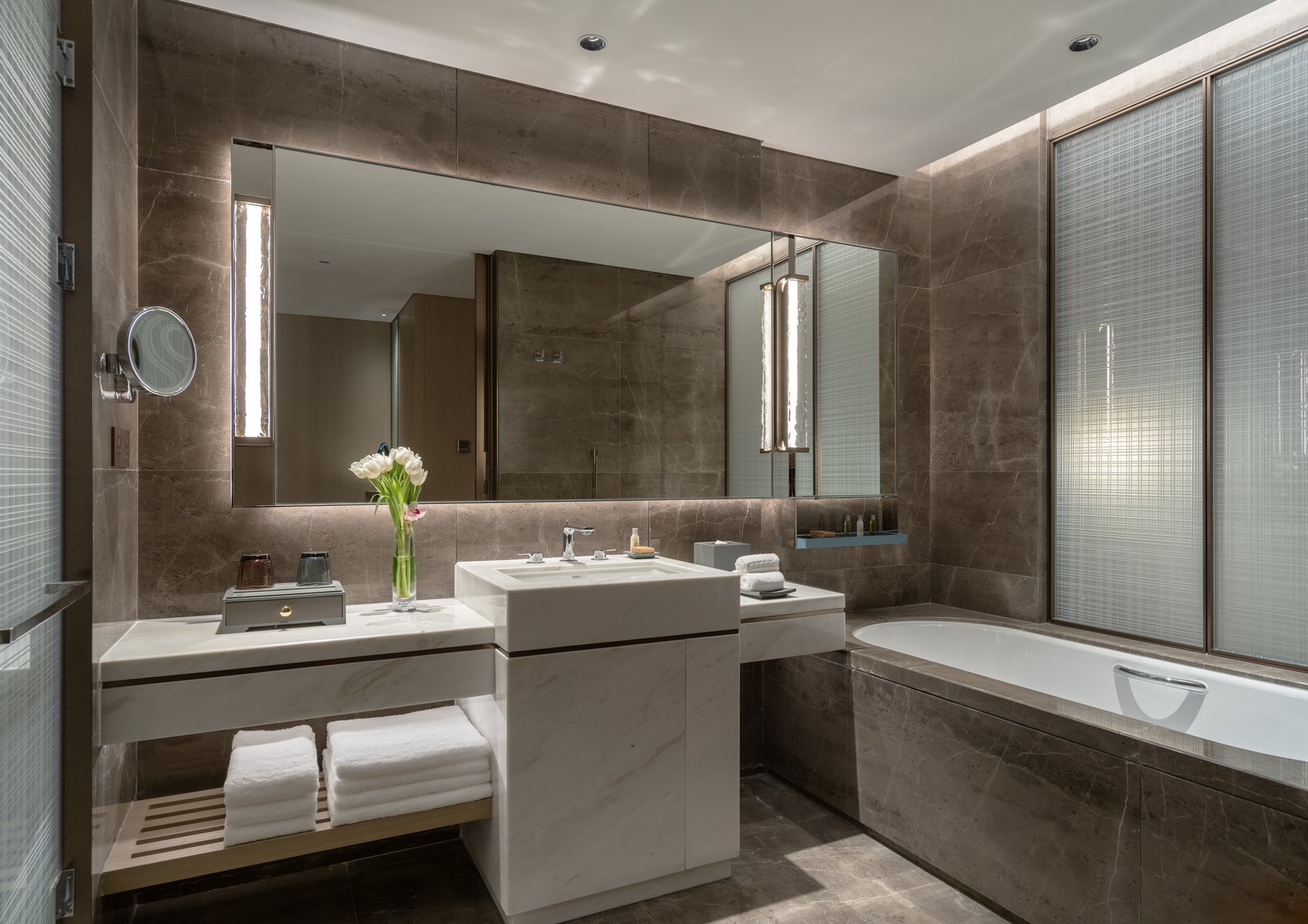 Hilton Shenzhen World Exhibition & Convention Center Room Type - TWIN PREMIUM ROOM