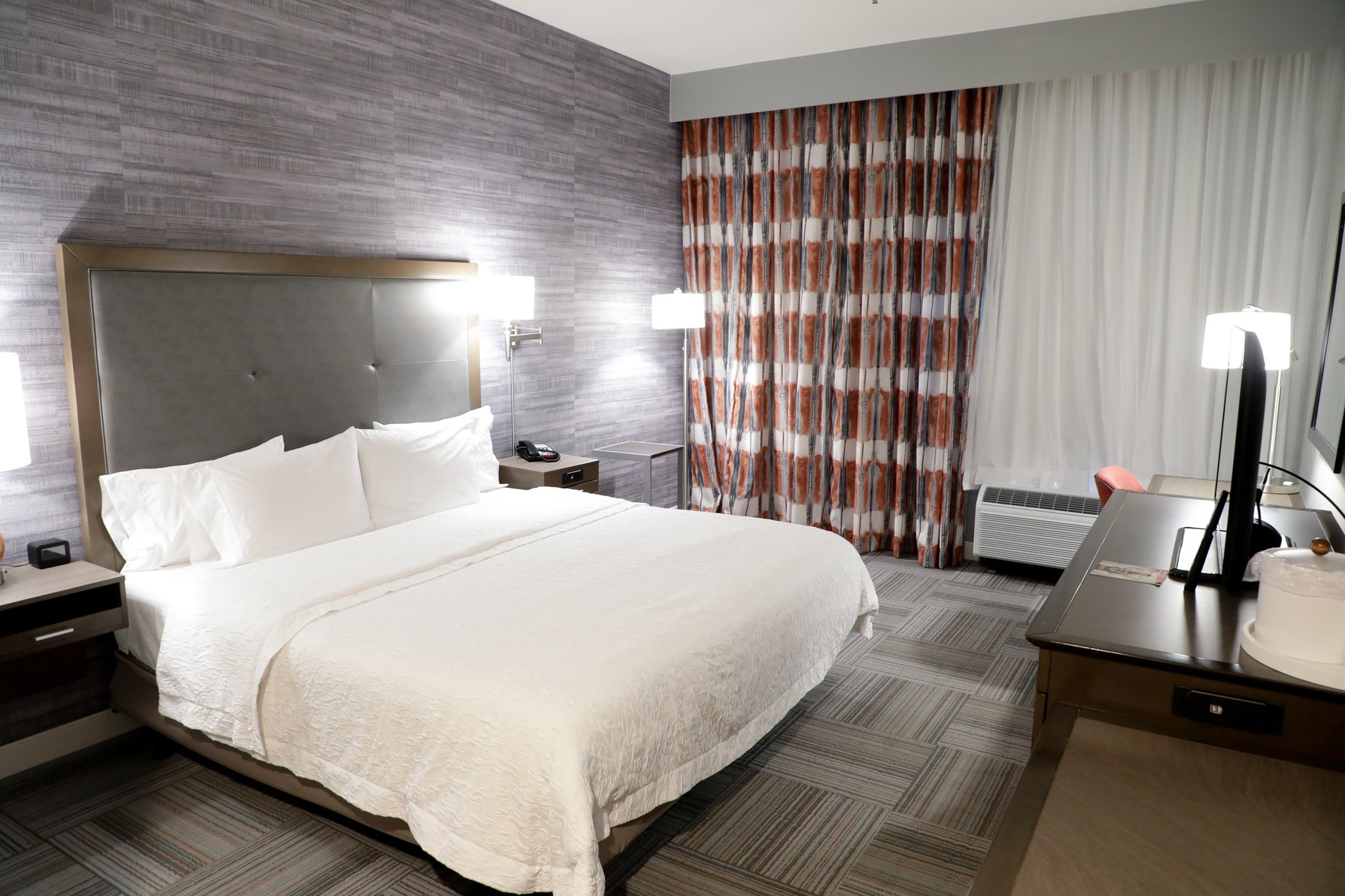 Hampton Inn by Hilton Muskogee Room Type - 1KG MOB HEAR ACC RI-SHW NS
