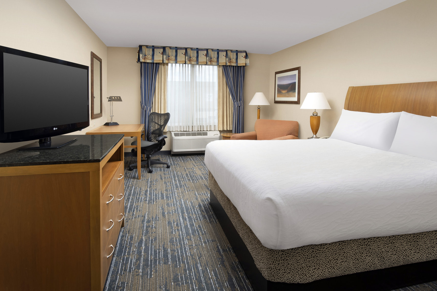 Hilton Garden Inn Yakima Room Type - 1 KING BED