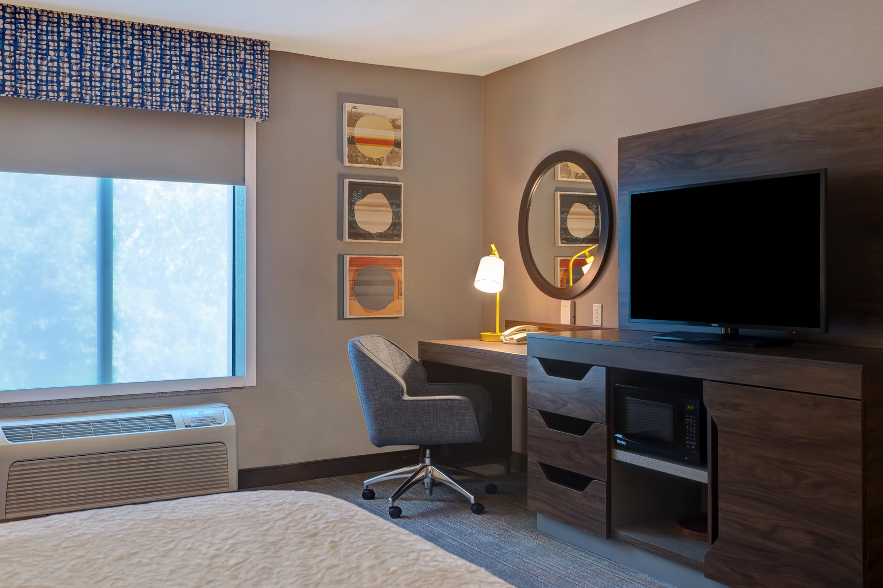 Hampton Inn & Suites Rohnert Park - Sonoma County Room Type - 1 KING BED NONSMOKING