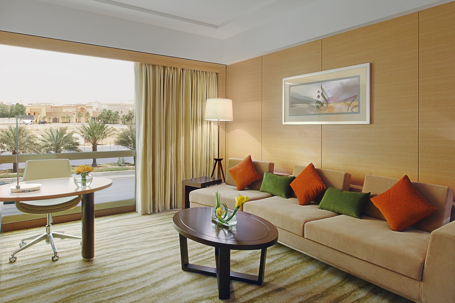 DoubleTree by Hilton Hotel Riyadh - Al Muroj Business Gate Room Type - One-Bedroom Corner King Suite