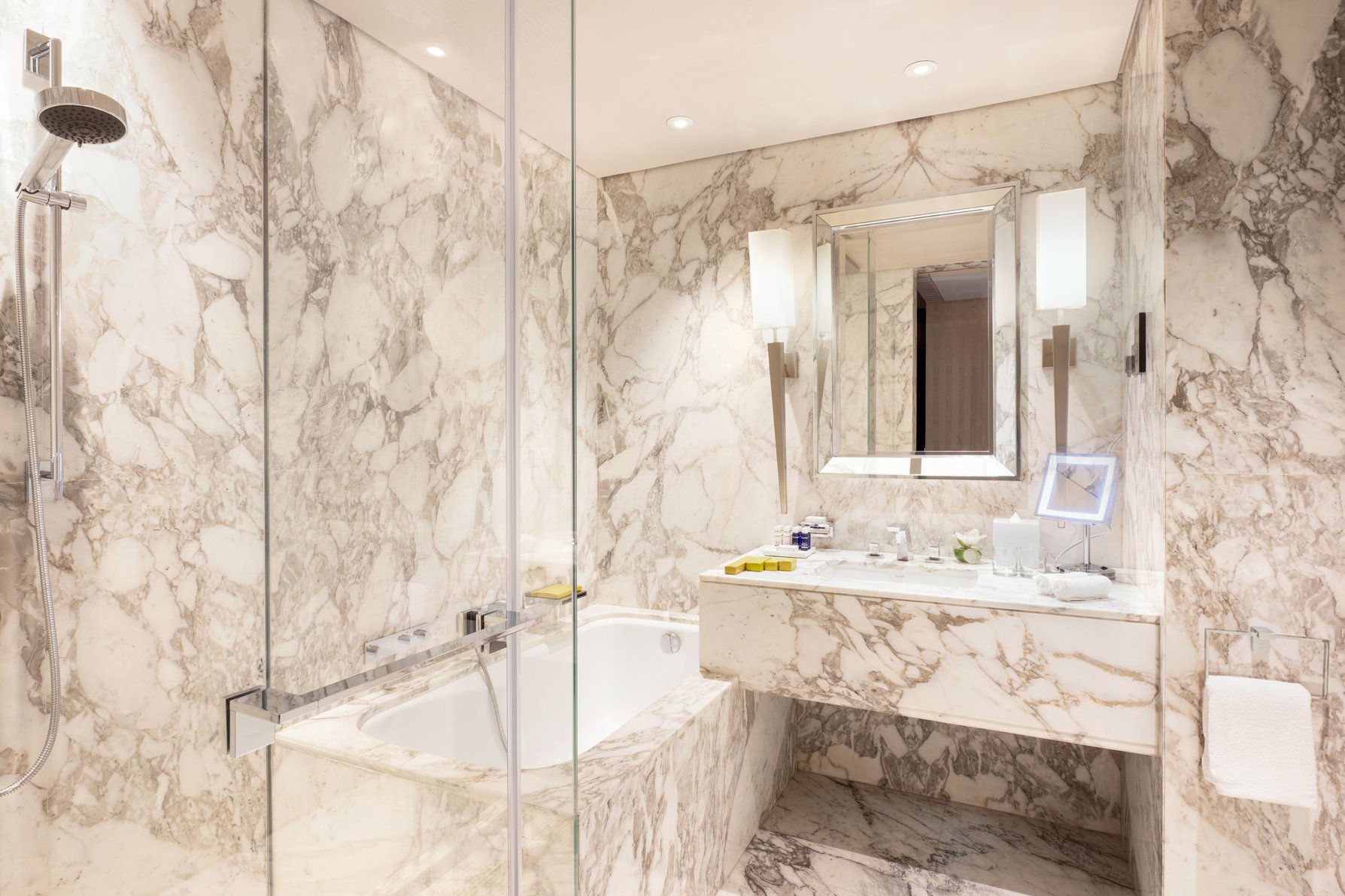 Hilton Riyadh Hotel & Residences Room Type - Royal Suite Hilton Riyadh Hotel & Residences Room Type - Royal Suite