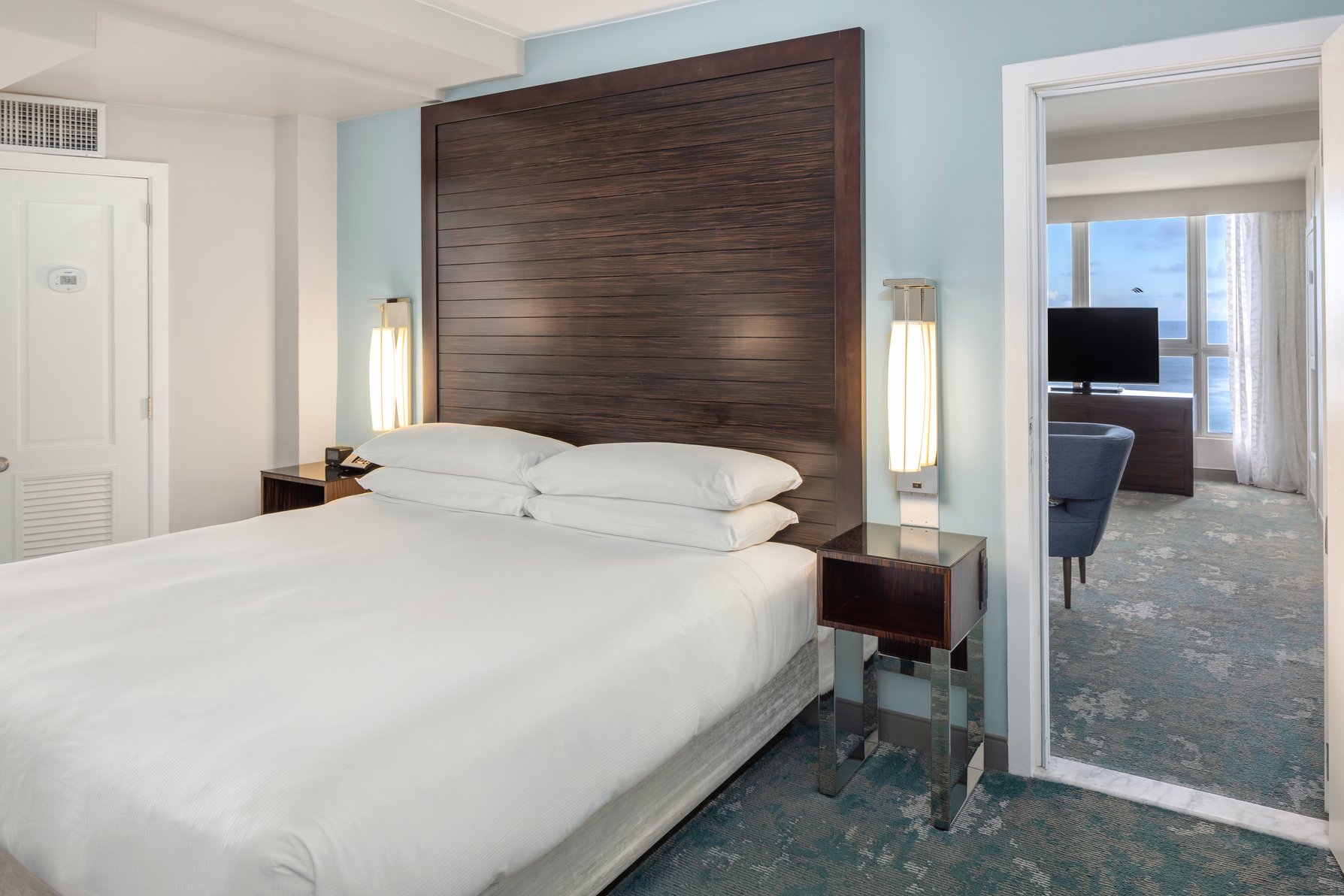 Caribe Hilton Room Type - CORNER SUITE 1KNG OCEAN VW