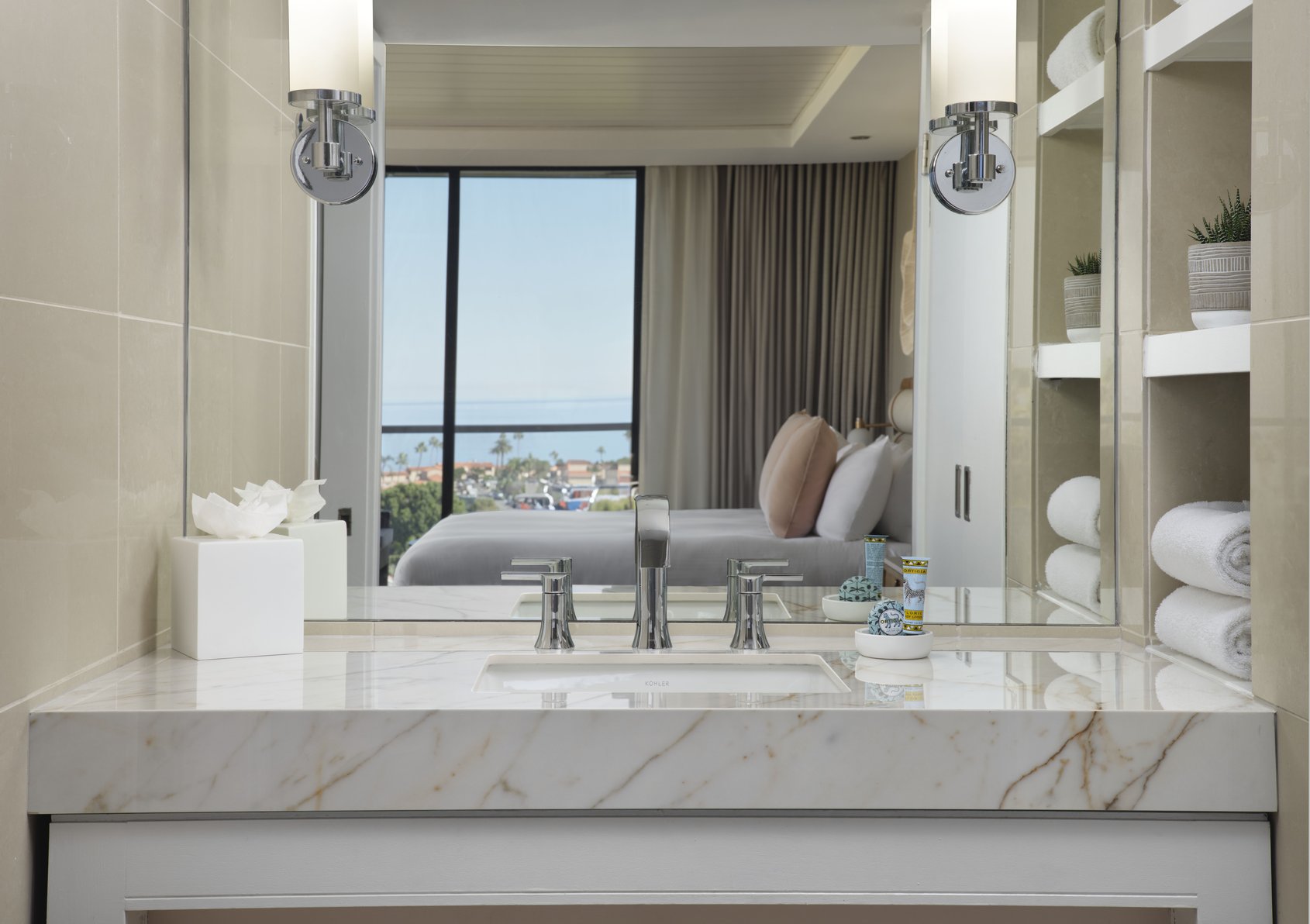 Hotel La Jolla, Curio Collection by Hilton Room Type - 1KG OCNVW 1BDRM STE HR ACC