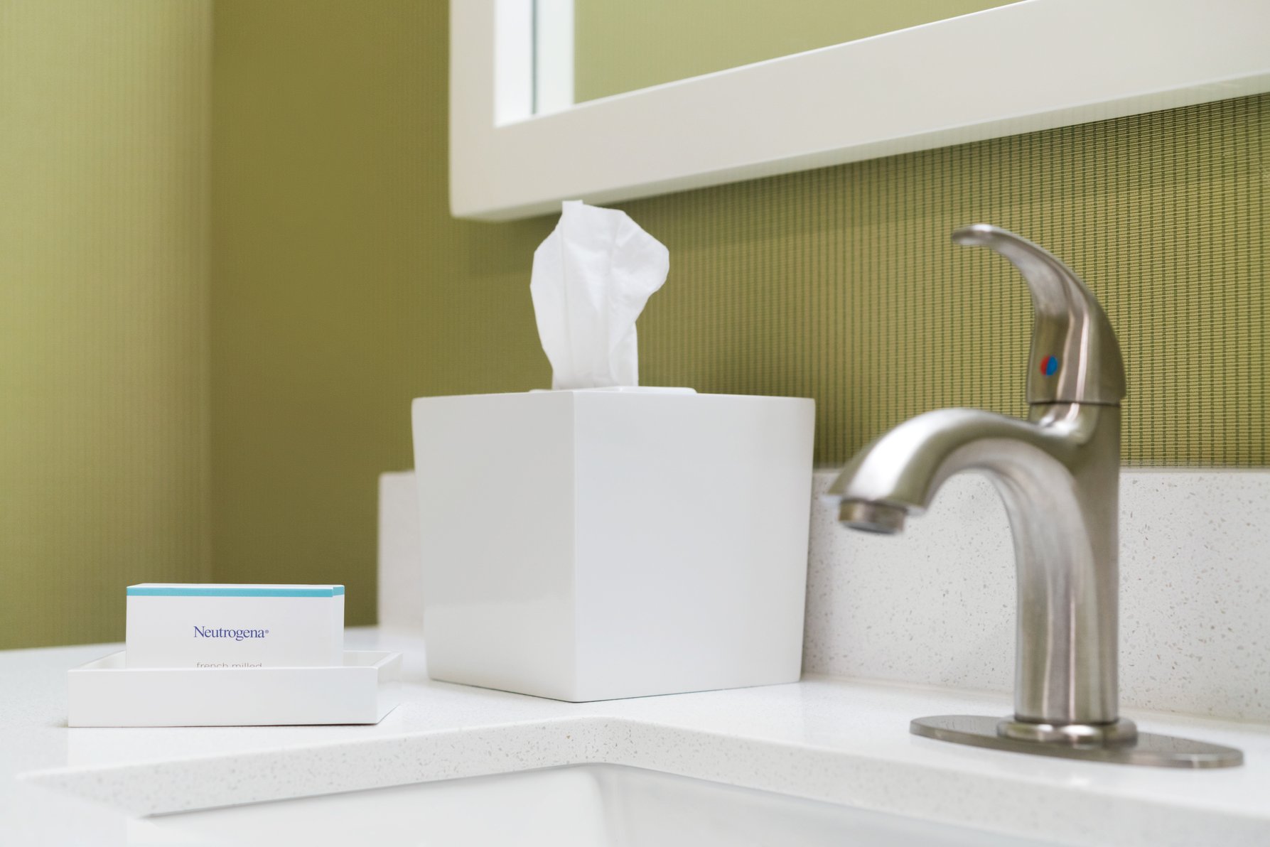 Home2 Suites by Hilton Roanoke Room Type - 1 KG ACC RI SHWR SUITE N S