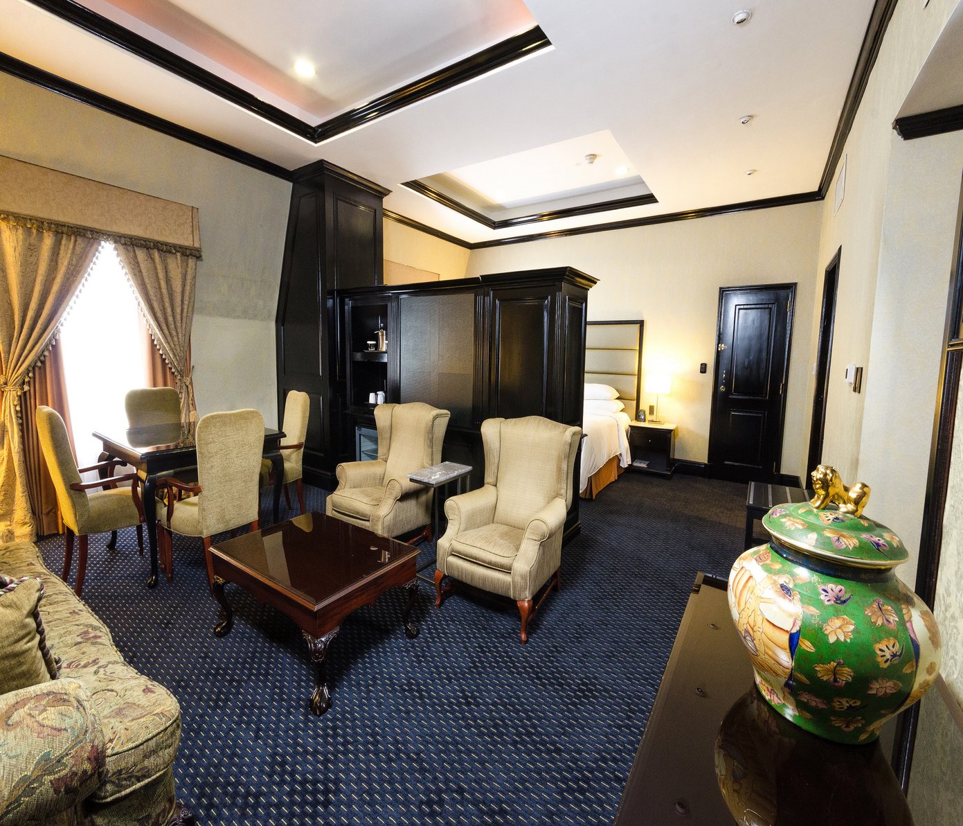 Hilton Princess San Pedro Sula Room Type - 1 KING BDRM EXEC FL SUITE