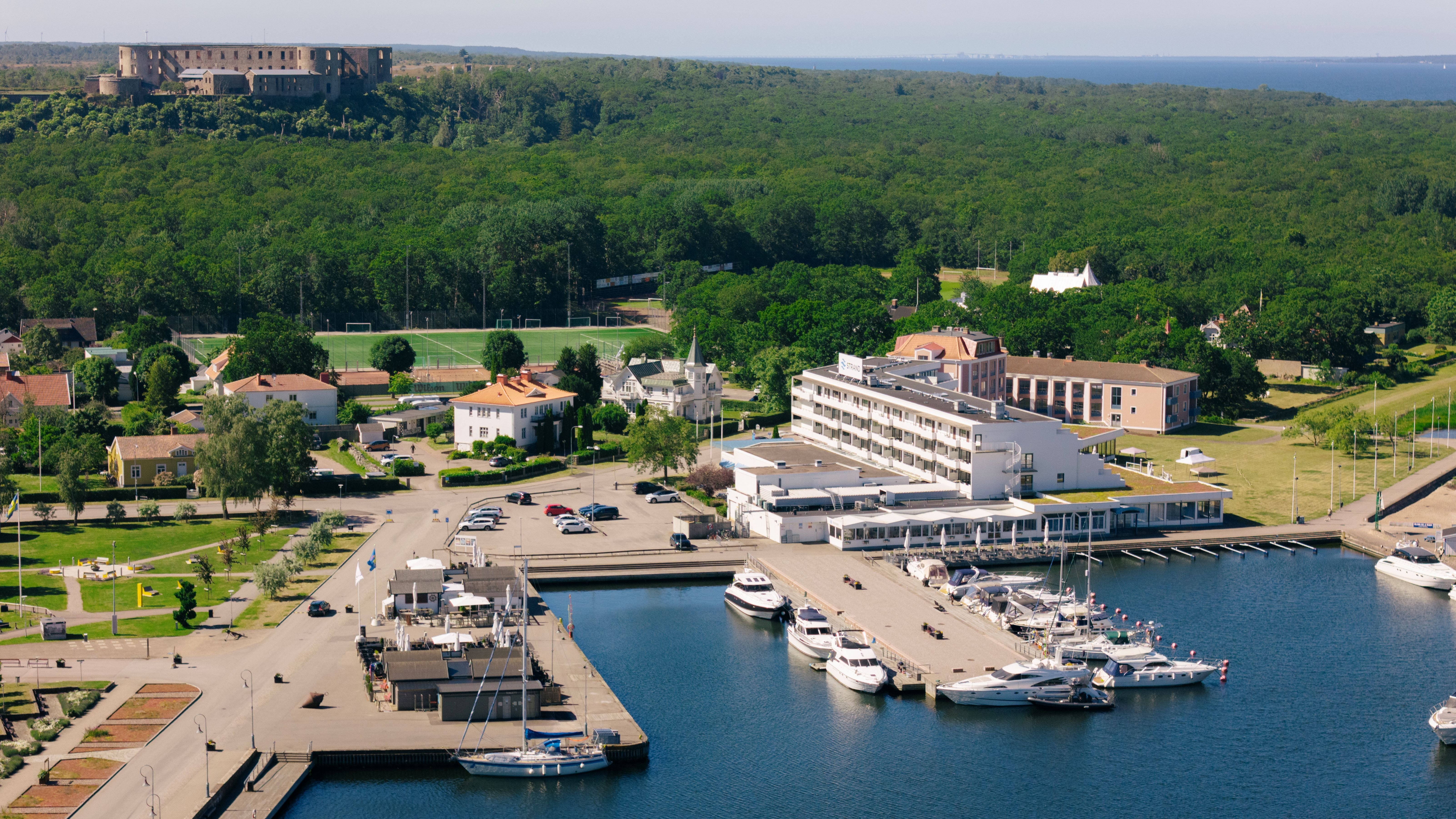 Strand Hotel