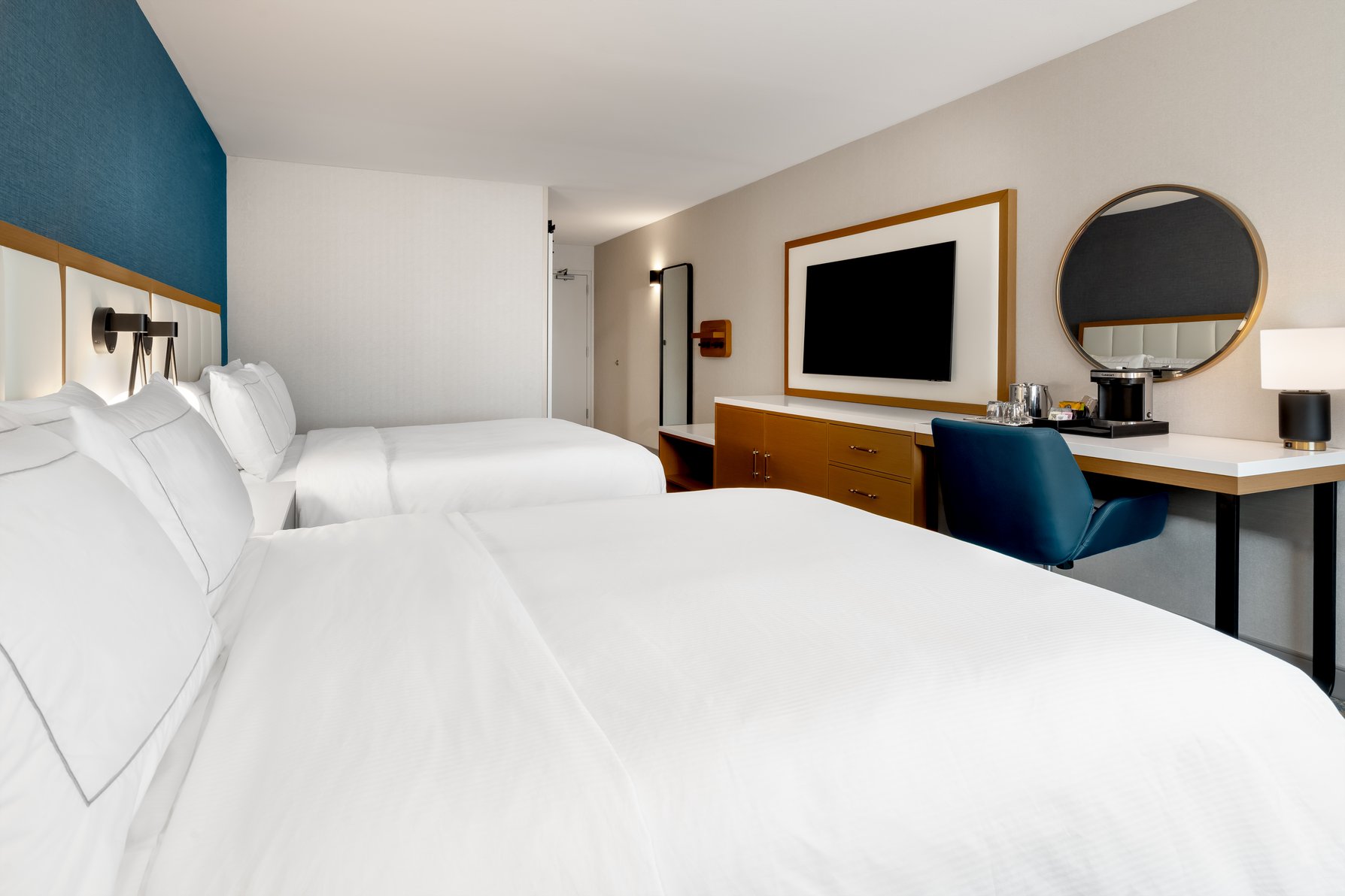 DoubleTree by Hilton Sioux City Room Type - 2 QUEEN BEDS HEARING ACC