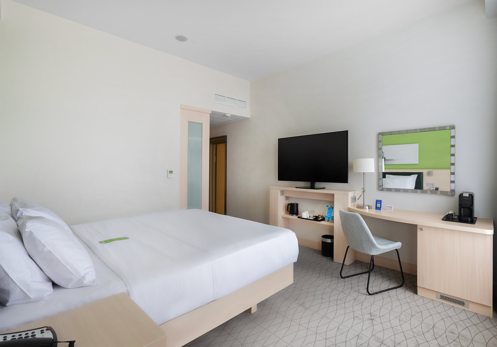 HAMPTON BY HILTON MINSK CITY CENTRE Room Type - KING CITY VIEW