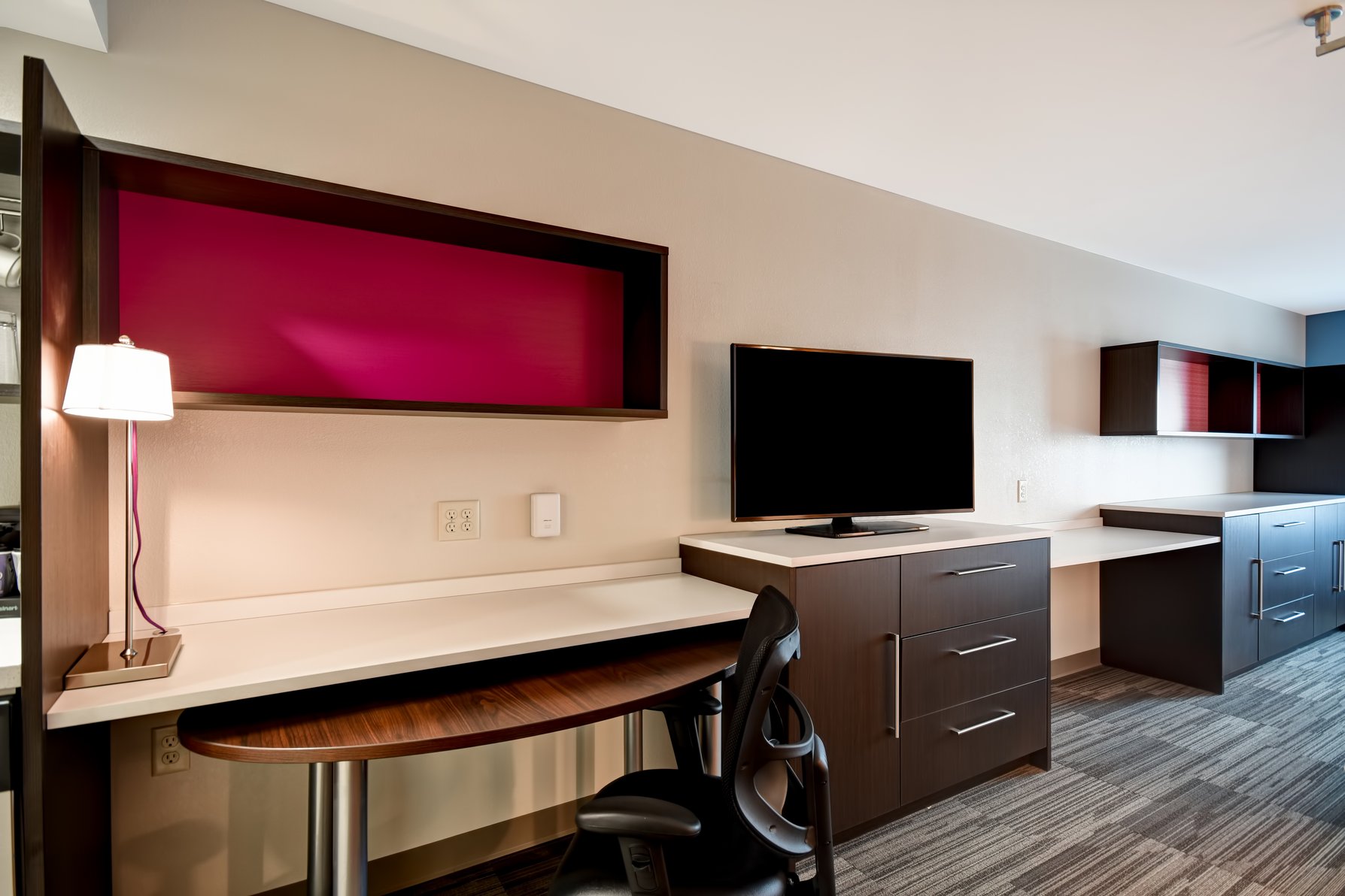 Home2 Suites by Hilton Walpole Foxboro Room Type - 1 KING STUDIO SUITE NOSMOK