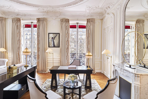 Suite Signature George V