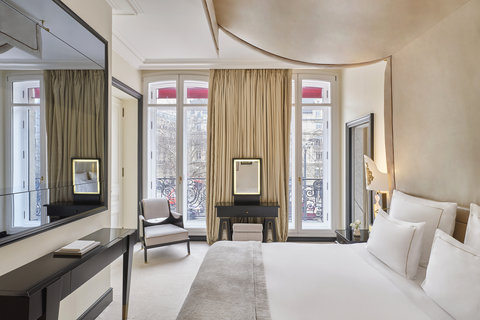 George V Signature Suite