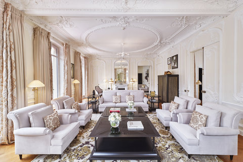 Suite Signature George V