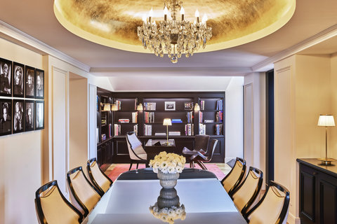 Suite Harcourt Paris