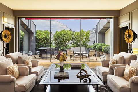 Suite Harcourt Paris