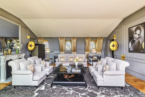 Suite Harcourt Paris