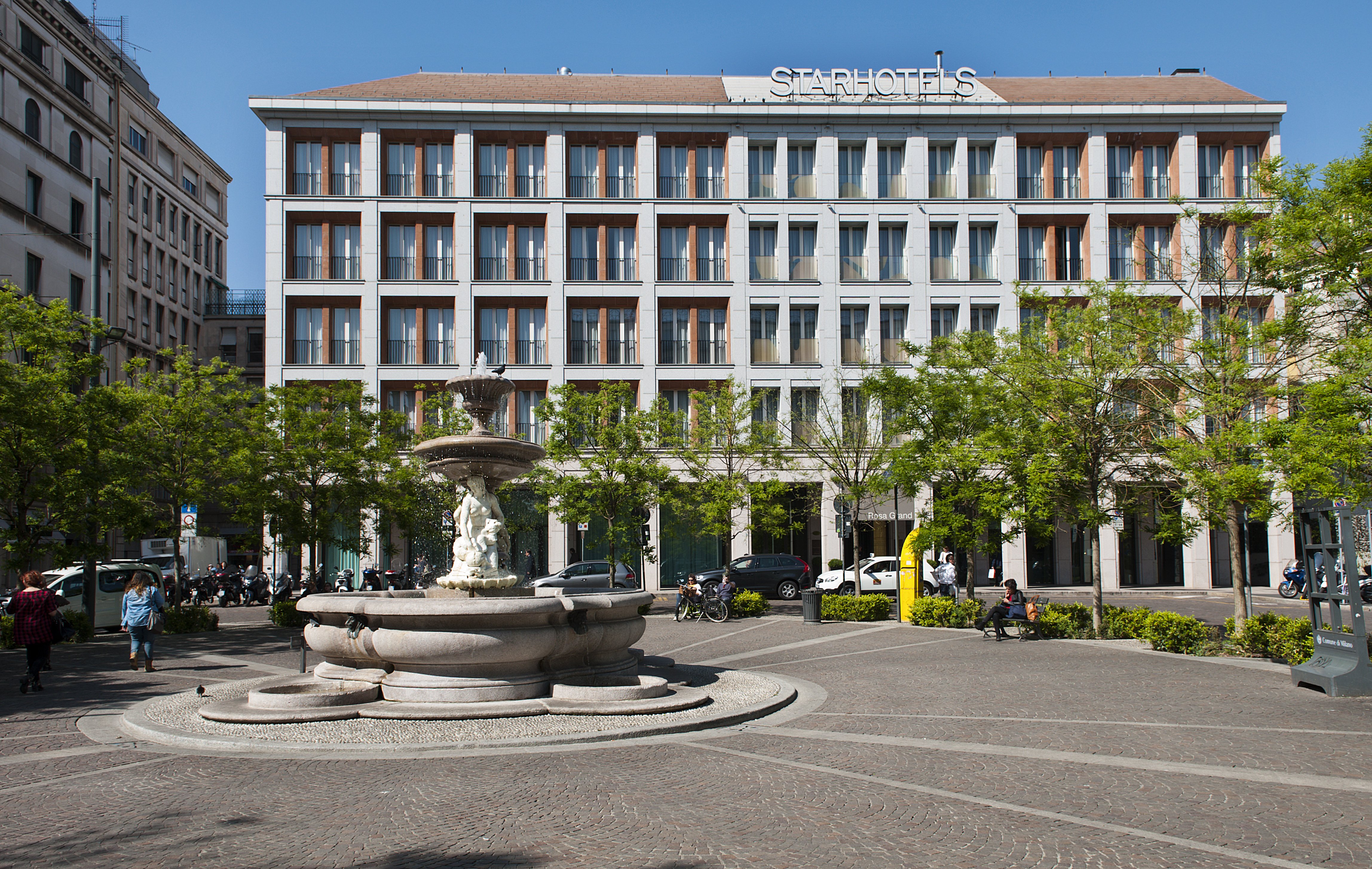 Hotel Milano Navigli, Milan: Reviews, Photos \u0026 Prices | The Family Hotel  Guide, image size:4592x2910