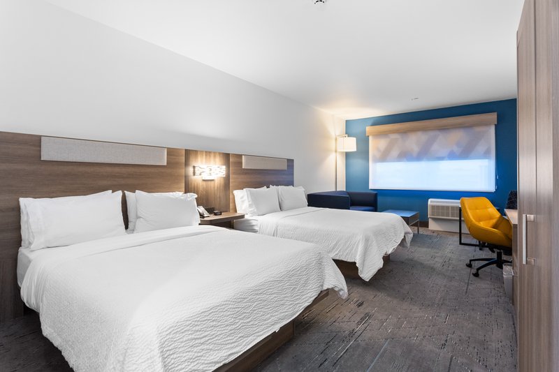 Holiday Inn Express and Suites Waco Downtown