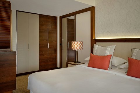 King Superior Guest Room with Balcony