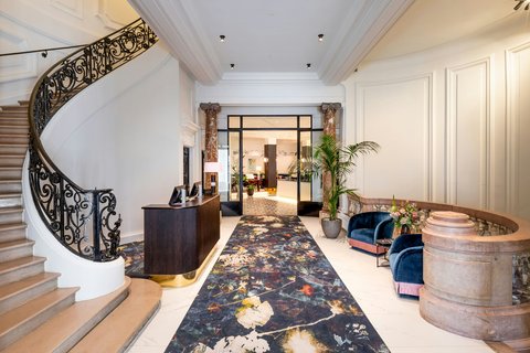 Hotel Lobby