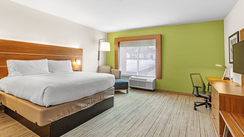 Holiday Inn Express and Suites Mobile – University Area