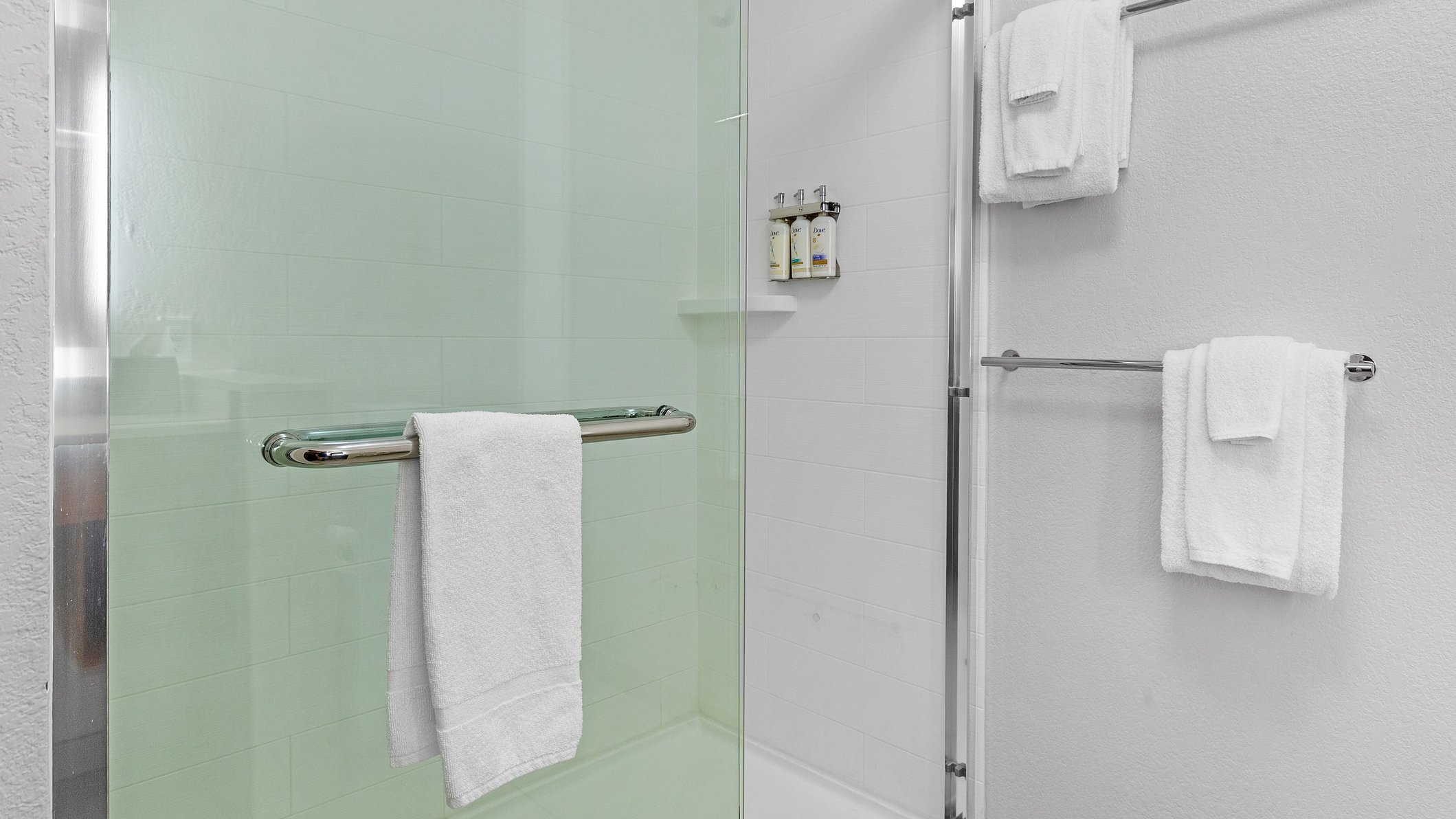 Holiday Inn Express & Suites Mobile - University Area Room Type - 1 King Standard