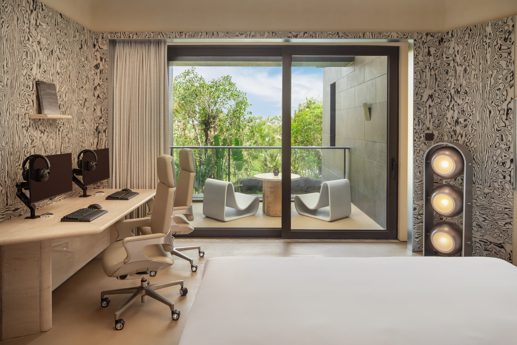 Kimpton Aqeos Hainan Room Type - 1 King Essential eSports
