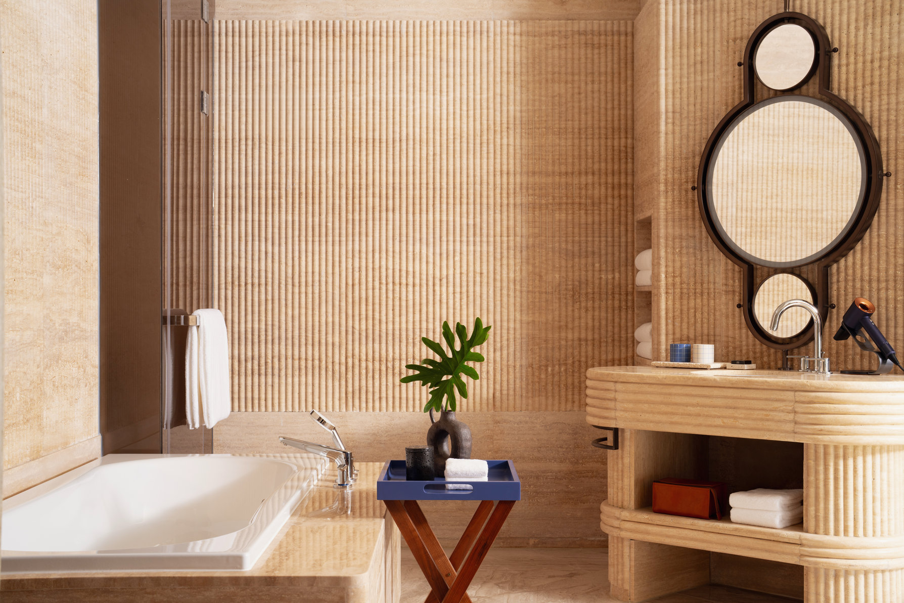 Kimpton Aqeos Hainan Room Type - Royal Suite