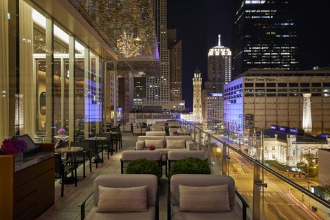 Z Bar Rooftop Bar at The Peninsula Chicago