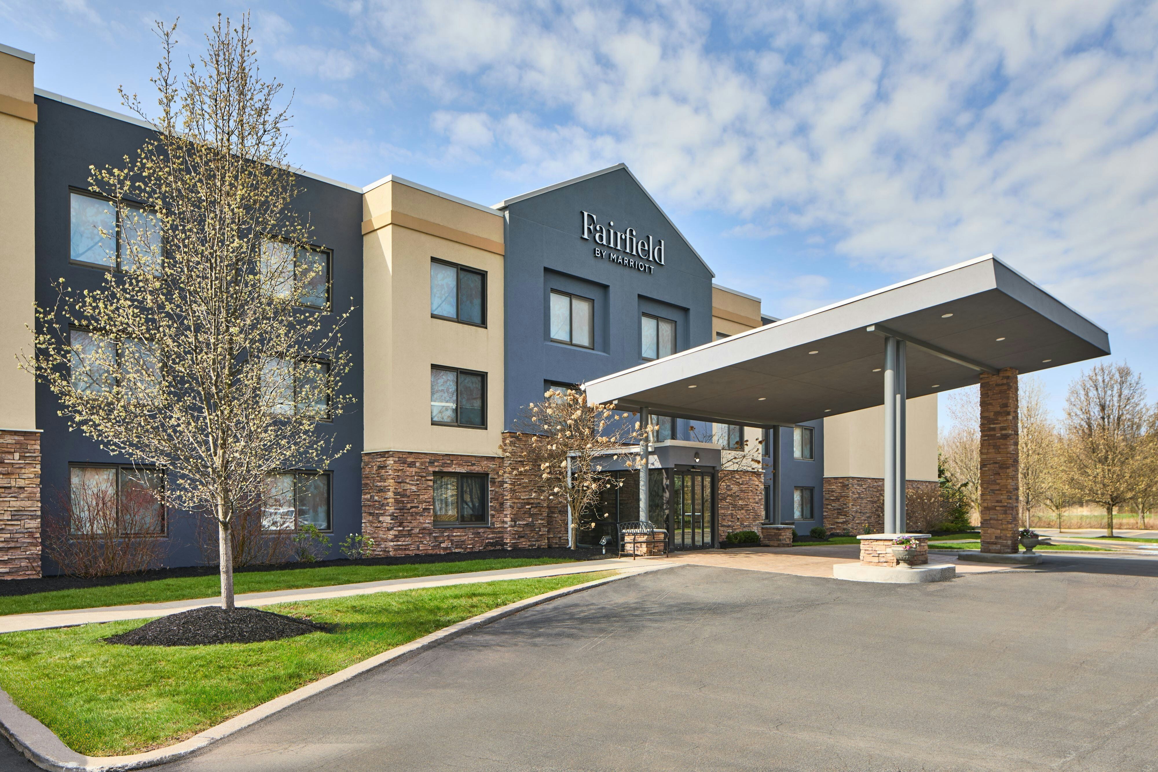 Fairfield Inn & Suites Rochester East
