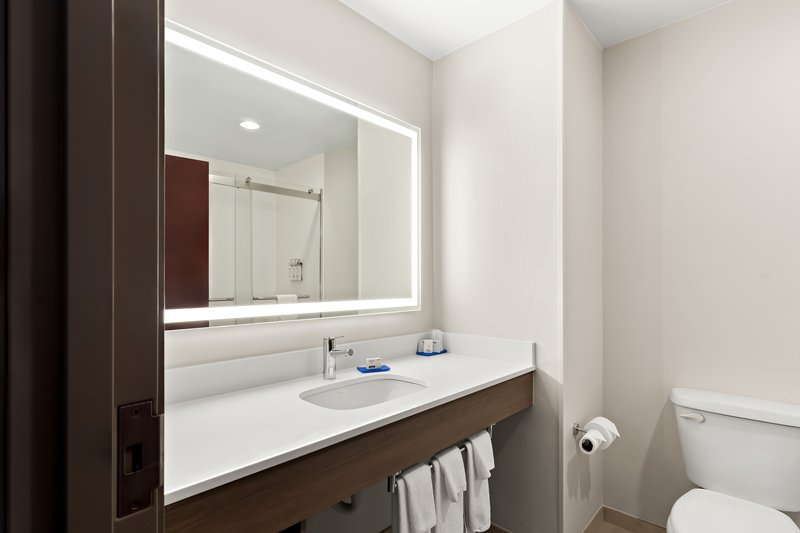 HOLIDAY INN EXP STES PERRY