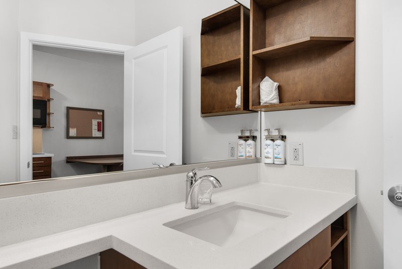Candlewood Suites Pensacola – N Davis Hwy