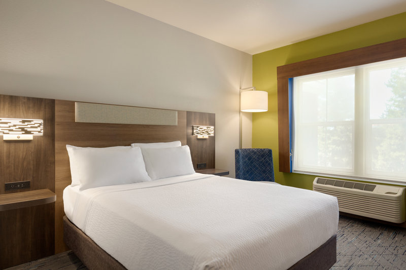 HOLIDAY INN EXP WEST SACRMENTO