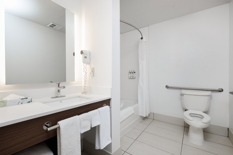 HOLIDAY INN EXP WEST SACRMENTO